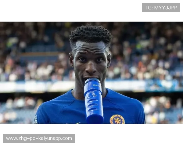 切尔西杰克逊前插接球爆射蓝军前场活力爆燃